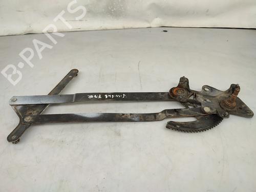 Used Front right window mechanism Front right window mechanism RENAULT TRAFIC Bus (T_, P_, V_) 2.1 D (58 hp) 31945636 31945636