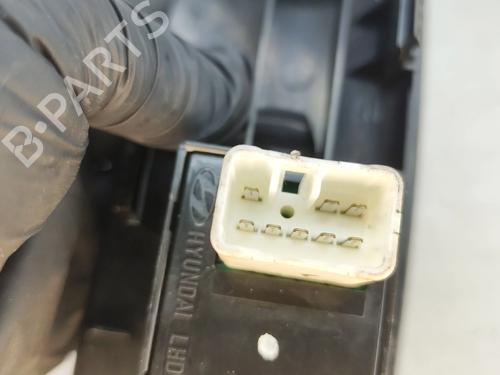 Right front window switch HYUNDAI COUPE II (GK) 1.6 16V | BP32070300I26 - Image 6