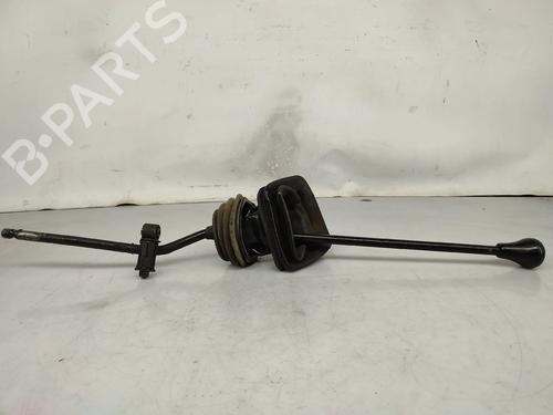 Used Gear lever Gear lever RENAULT TRAFIC Bus (T_, P_, V_) 2.1 D (58 hp) 31945628 31945628