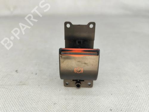 BP32070362I18 main image