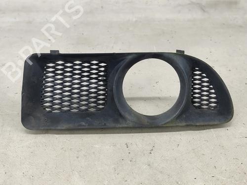 Used Grille SKODA FELICIA I (6U1) 1.9 D (64 hp) 32096887