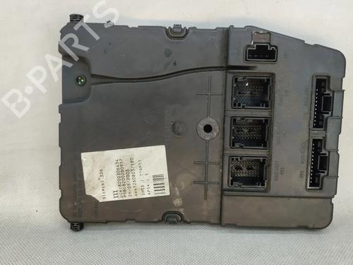 fuse-box-renault-megane-ii-bm01_-cm01_-2001-2002-2003-2004-2005-2006-2007-2008-2009-2010-2011-2012-32096807 main image