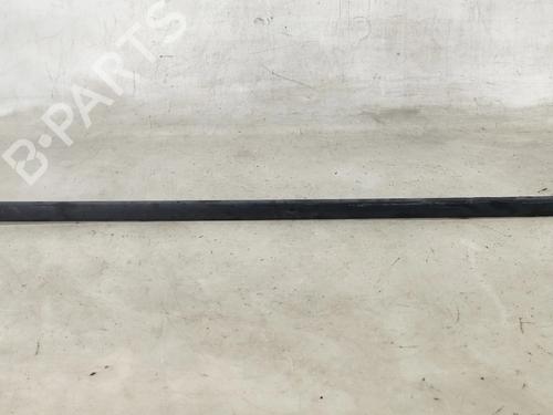 door-moulding-trim-audi-80-b4-avant-8c5-1991-1992-1993-1994-1995-1996-32125417 main image