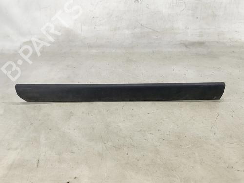 door-moulding-trim-audi-80-b4-avant-8c5-1991-1992-1993-1994-1995-1996-32125419 main image