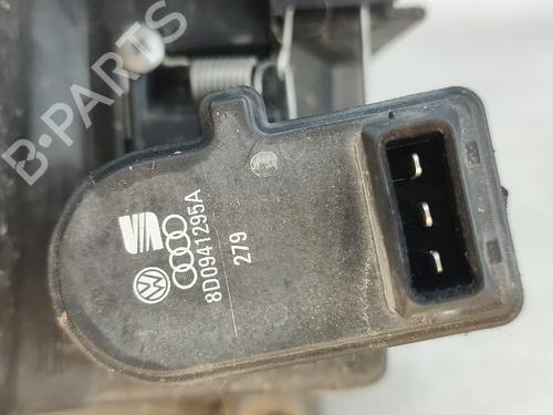 Right headlight VW POLO Variant (6V5) 1.4 16V | BP32096904C29 