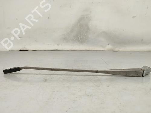 Used Front windshield wiper arm Front windshield wiper arm 31922022 31922022