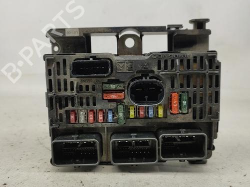 Used Fuse box Fuse box 31621277 31621277