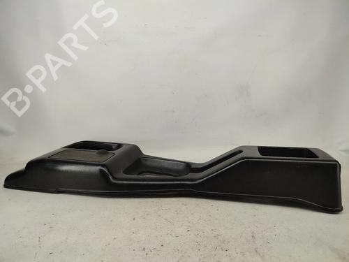 Console centrale NISSAN VANETTE CARGO Van (HC 23) 2.3 D (75 hp) 31857684