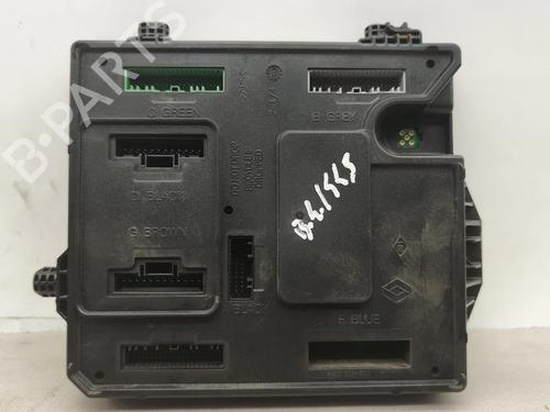 Used Fuse box Fuse box RENAULT MEGANE III Hatchback (BZ0/1_, B3_) 1.5 dCi (86 hp) 32087697 32087697