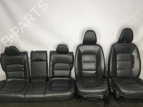 Sæde sæt Sæde sæt VOLVO V70 III (135) D3 / D4 (163 hp) 32156136 32156136