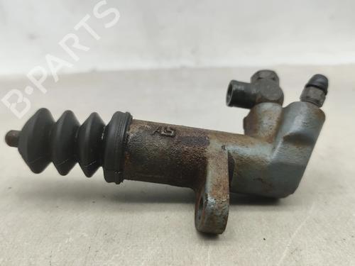 Kupplungsgeberzylinder für MITSUBISHI CARISMA Saloon (DA_) 1.3 16V (82 hp) 32170522