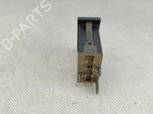 Warning switch SKODA SUPERB I (3U4) 1.9 TDI | BP32125654I22 - Image 2