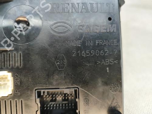 Fuse box RENAULT CLIO II (BB_, CB_) 1.2 16V (BB05, BB0W, BB11, BB27, BB2T, BB2U, BB2V, CB05,... | BP32147858E1 