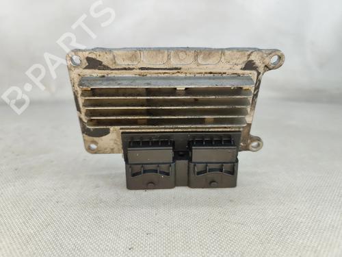 engine-control-unit-ecu-renault-clio-ii-bb_-cb_-1998-1999-2000-2001-2002-2003-2004-2005-2006-2007-2008-2009-2010-2011-2012-2013-2014-2015-2016-32147859 main image