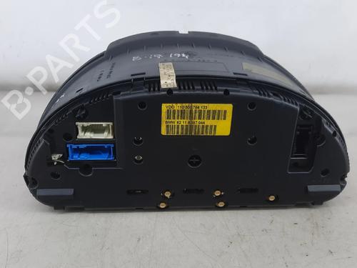 Instrument cluster BMW 5 (E39) 520 i | BP32189742C47