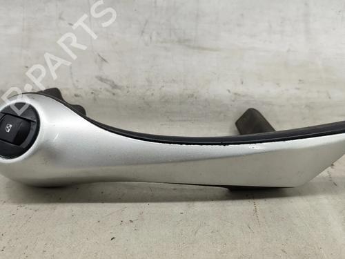 Used Front right interior door handle Front right interior door handle 32187627 32187627