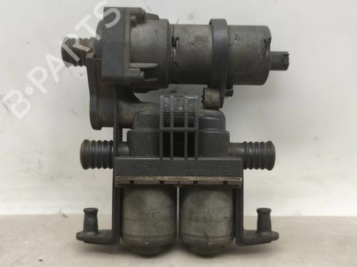 auxiliary-water-pump-bmw-5-e39-1995-1996-1997-1998-1999-2000-2001-2002-2003-32189741 main image
