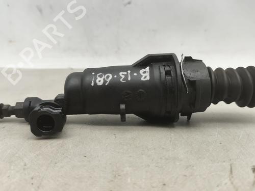Clutch slave cylinder PEUGEOT 406 Break (8E/F) 2.0 HDI 110 | BP32207807M113
