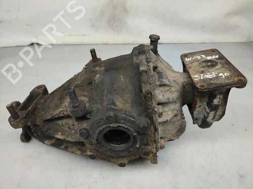 Used Rear differential MERCEDES-BENZ 123 Saloon (W123) 300 D (123.130) (80 hp) 32196881