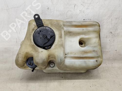 Used Windscreen washer tank Windscreen washer tank 32211885 32211885