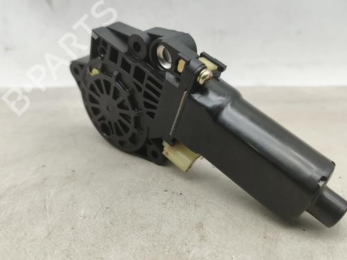 Right front window motor HYUNDAI TRAJET (FO) 2.0 CRDi | BP32218171E20