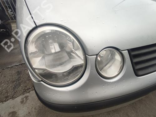 Used Right headlight VW POLO IV (9N_, 9A_) 1.2 12V (64 hp) 32230713