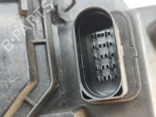 Right headlight FORD FOCUS I Turnier (DNW) 1.8 TDCi | BP32218145C29 