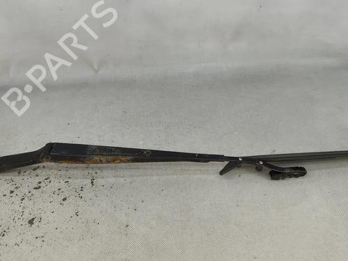 Used Front windshield wiper arm Front windshield wiper arm 32236442 32236442
