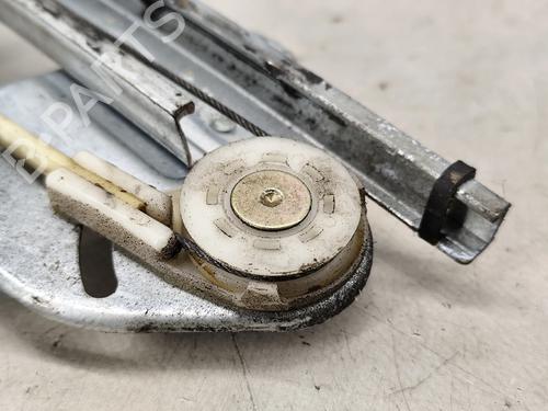 Front right window mechanism MAZDA 626 V Station Wagon (GW) 2.0 Turbo DI (GWFW) | BP32218201C23 