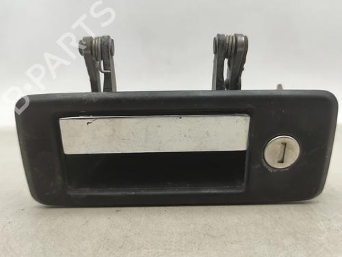 Used Front left exterior door handle Front left exterior door handle VOLVO 340-360 Saloon (344) 1.4 (63 hp) 32211888 32211888