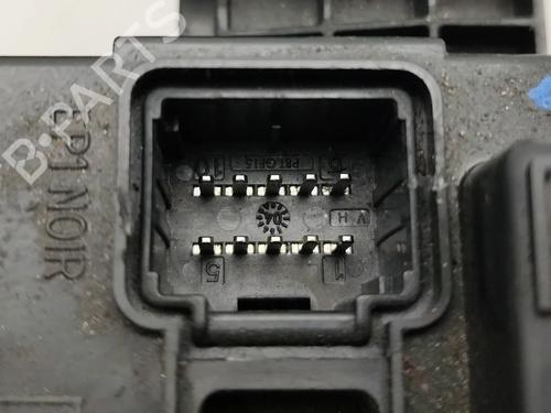 Fuse box PEUGEOT 206 Hatchback (2A/C) 1.4 HDi eco 70 | BP32220654E1