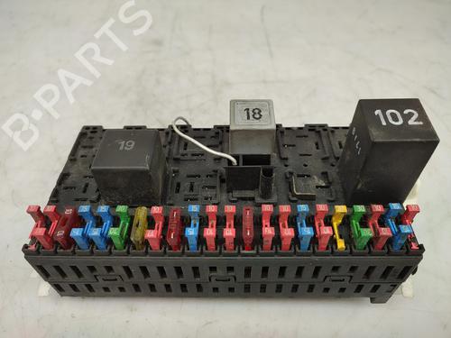 Used Fuse box VW TRANSPORTER T4 Van (70A, 70H, 7DA, 7DH) 1.9 TD (68 hp) 31950151