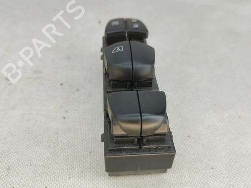 Used Left front window switch NISSAN LEAF (ZE0) Electric (109 hp) 32262494