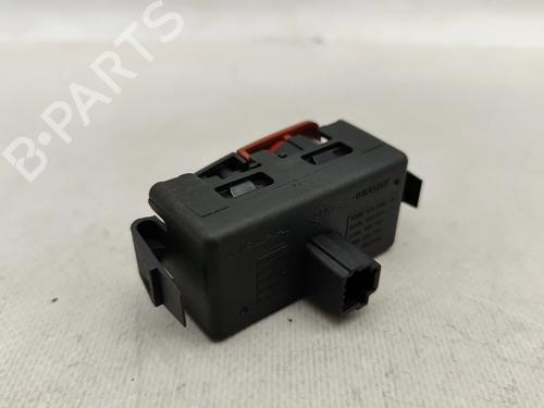 Warning switch RENAULT MEGANE III Coupe (DZ0/1_) 1.5 dCi (DZ09, DZ0D, DZ1F, DZ1G, DZ14, DZ29) | BP30657952I22 - Image 6