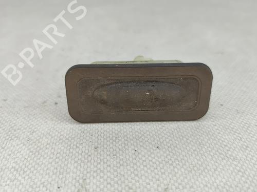 Used Tailgate handle Tailgate handle RENAULT CLIO III (BR0/1, CR0/1) 1.2 16V (BR02, BR0J, BR11, CR02, CR0J, CR11) (75 hp) 32338765 32338765