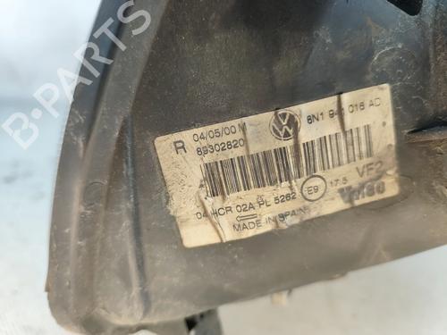 Right headlight VW POLO (6N2) 1.0 | BP32238114C29