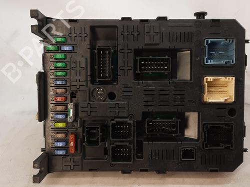 Used Fuse box Fuse box CITROËN C5 III Break (RW_) 1.6 HDi 110 (RW9HZC) (109 hp) 30838430 30838430
