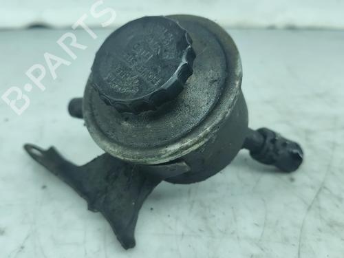 Used Power steering reservoir Power steering reservoir TOYOTA HIACE IV Van (__H1_, __H2_) 2.4 D (LXH12, LXH22) (75 hp) 32029824 32029824