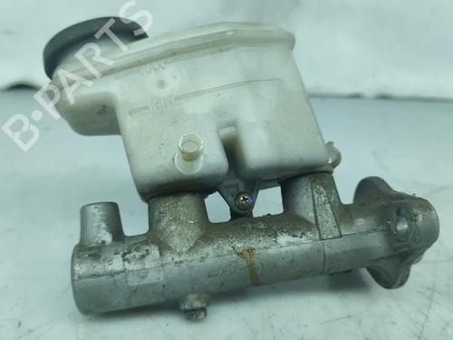 Used Brake master cylinder TOYOTA HIACE IV Van (__H1_, __H2_) 2.4 D (LXH12, LXH22) (75 hp) 32023874