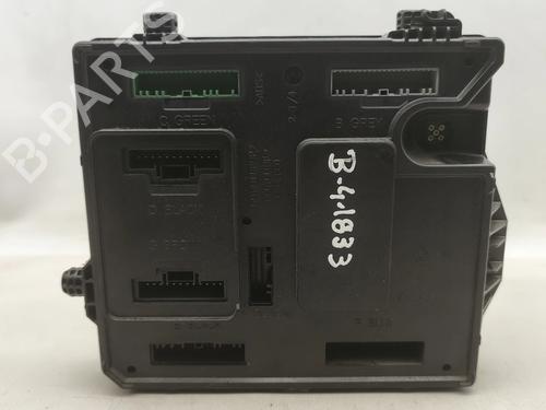 Used Fuse box Fuse box 30657954 30657954