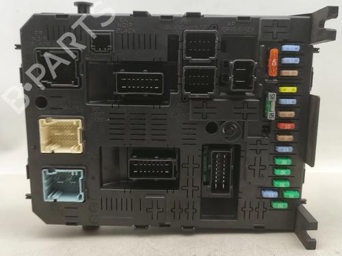 Used Fuse box Fuse box CITROËN C4 Picasso I MPV (UD_) 1.6 HDi (109 hp) 30795503 30795503