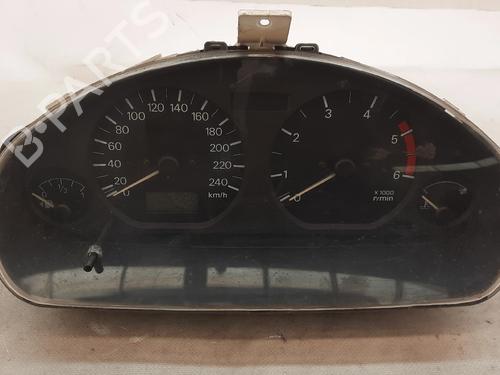 Used Instrument cluster MITSUBISHI CARISMA Saloon (DA_) 1.9 TD (DA4A) (90 hp) 30589999