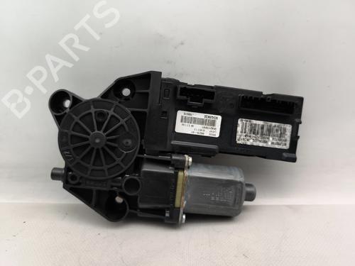Used Left front window motor Left front window motor RENAULT MEGANE III Grandtour (KZ0/1) 1.5 dCi (KZ09, KZ0D, KZ1G, KZ29, KZ14, KZ1W, KZ10, KZ1F,... (110 hp) 32390453 32390453