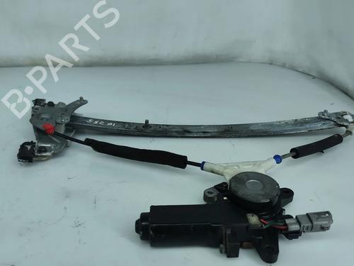 Vindusheismekanisme høyre foran TOYOTA COROLLA (_E10_) 1.3 XLI 16V (EE101) (88 hp) 32412695