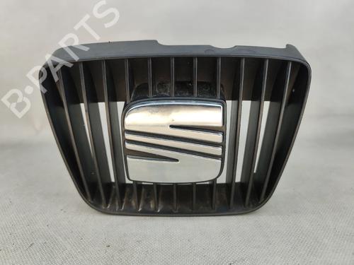 Grill Grill SEAT CORDOBA (6K1, 6K2) 1.4 16V (75 hp) 32412629 32412629