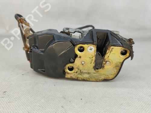 Serrure avant droite TOYOTA COROLLA (_E10_) 1.3 XLI 16V (EE101) (88 hp) 32412704