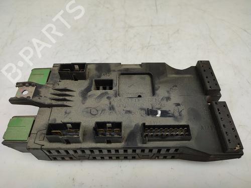 Used Fuse box VW LT 28-46 II Van (2DA, 2DD, 2DH) 2.5 TDI (109 hp) 31929836