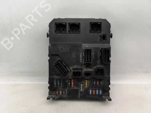 Used Fuse box Fuse box CITROËN C3 I (FC_, FN_) 1.1 i (60 hp) 32447583 32447583