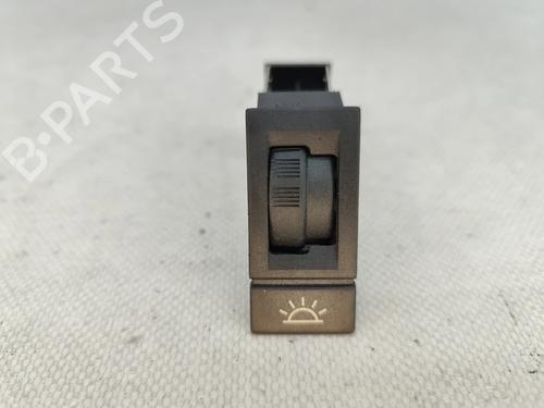 switch-peugeot-406-break-8ef-1996-1997-1998-1999-2000-2001-2002-2003-2004-32479965 main image