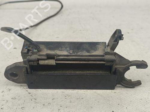 front-left-exterior-door-handle-audi-a4-b5-avant-8d5-1994-1995-1996-1997-1998-1999-2000-2001-2002-31930035 main image